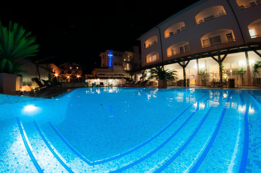 צ'ינקואלה Hotel Eden מראה חיצוני תמונה