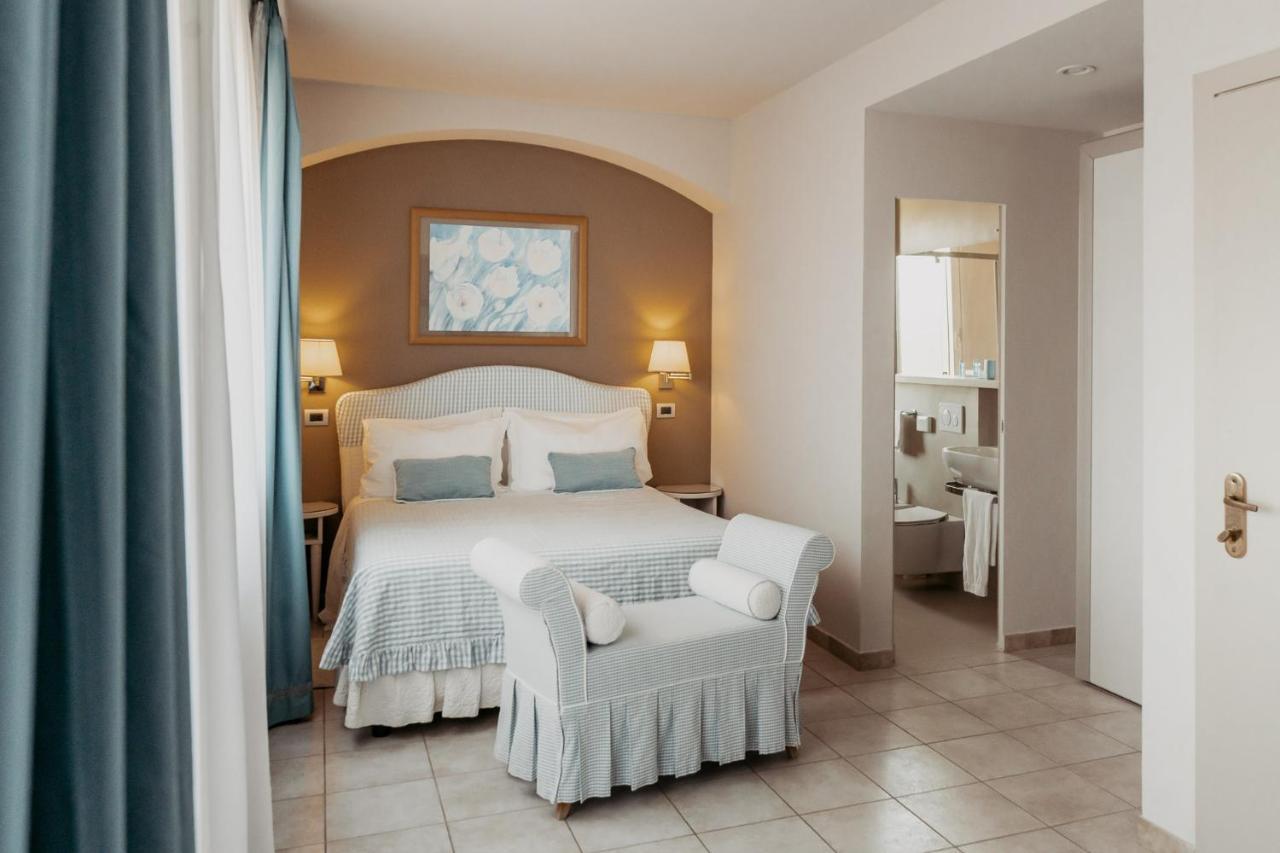 צ'ינקואלה Hotel Eden מראה חיצוני תמונה