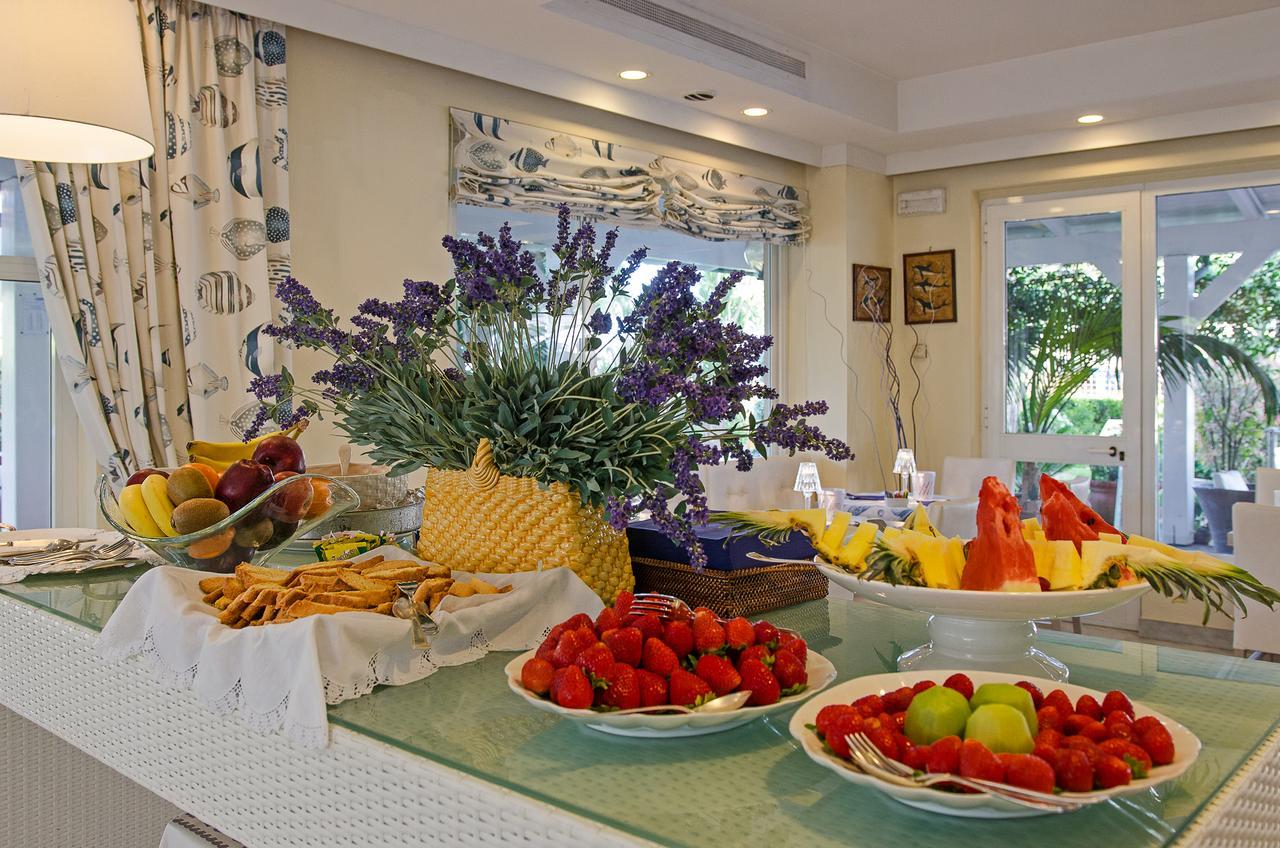 צ'ינקואלה Hotel Eden מראה חיצוני תמונה