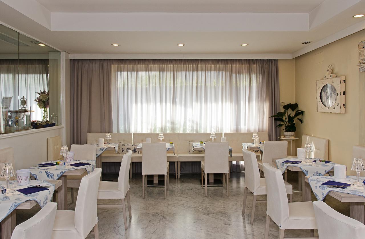 צ'ינקואלה Hotel Eden מראה חיצוני תמונה